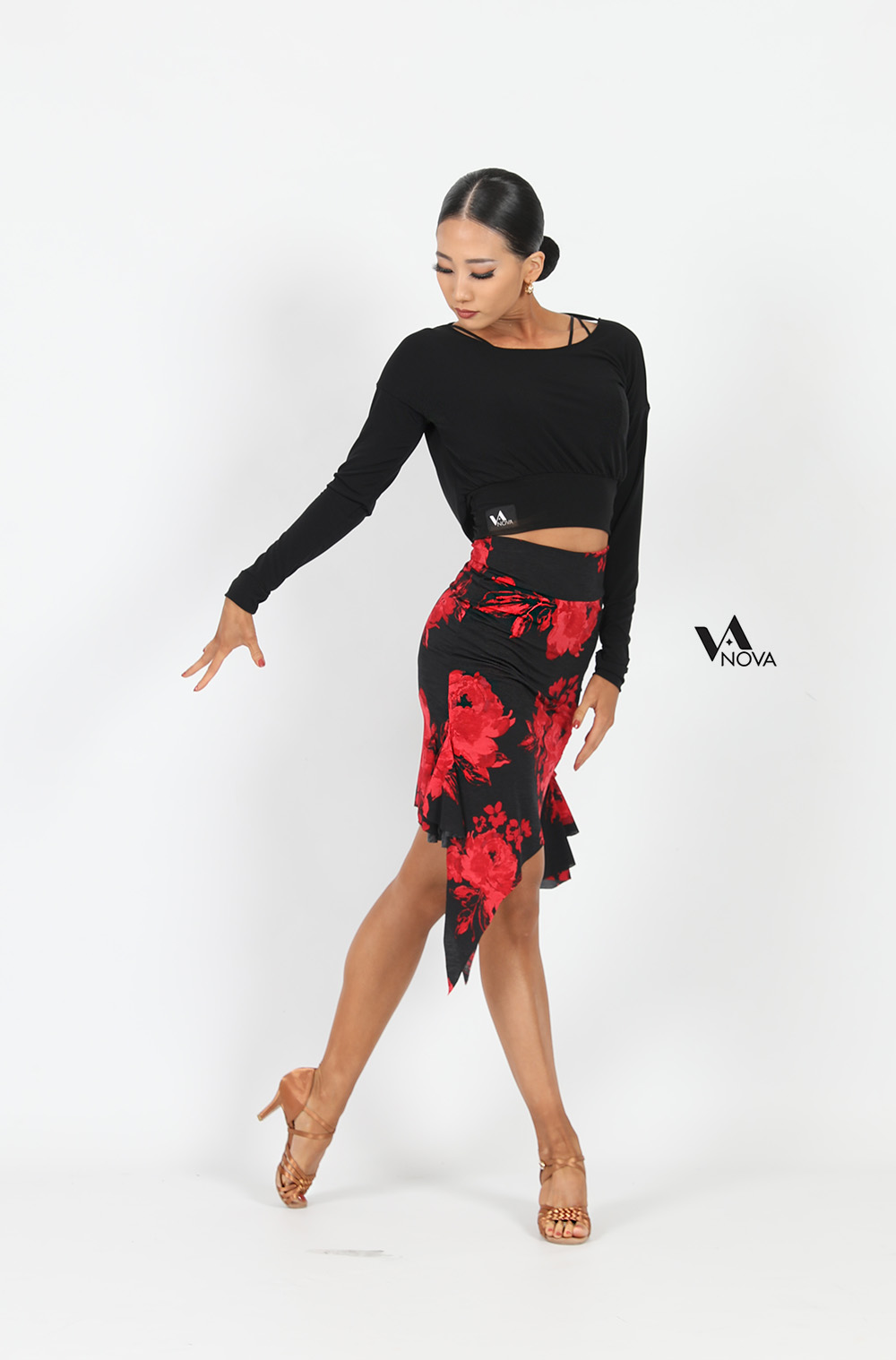 한정판매 Red Floral Print Ruffle Skirt