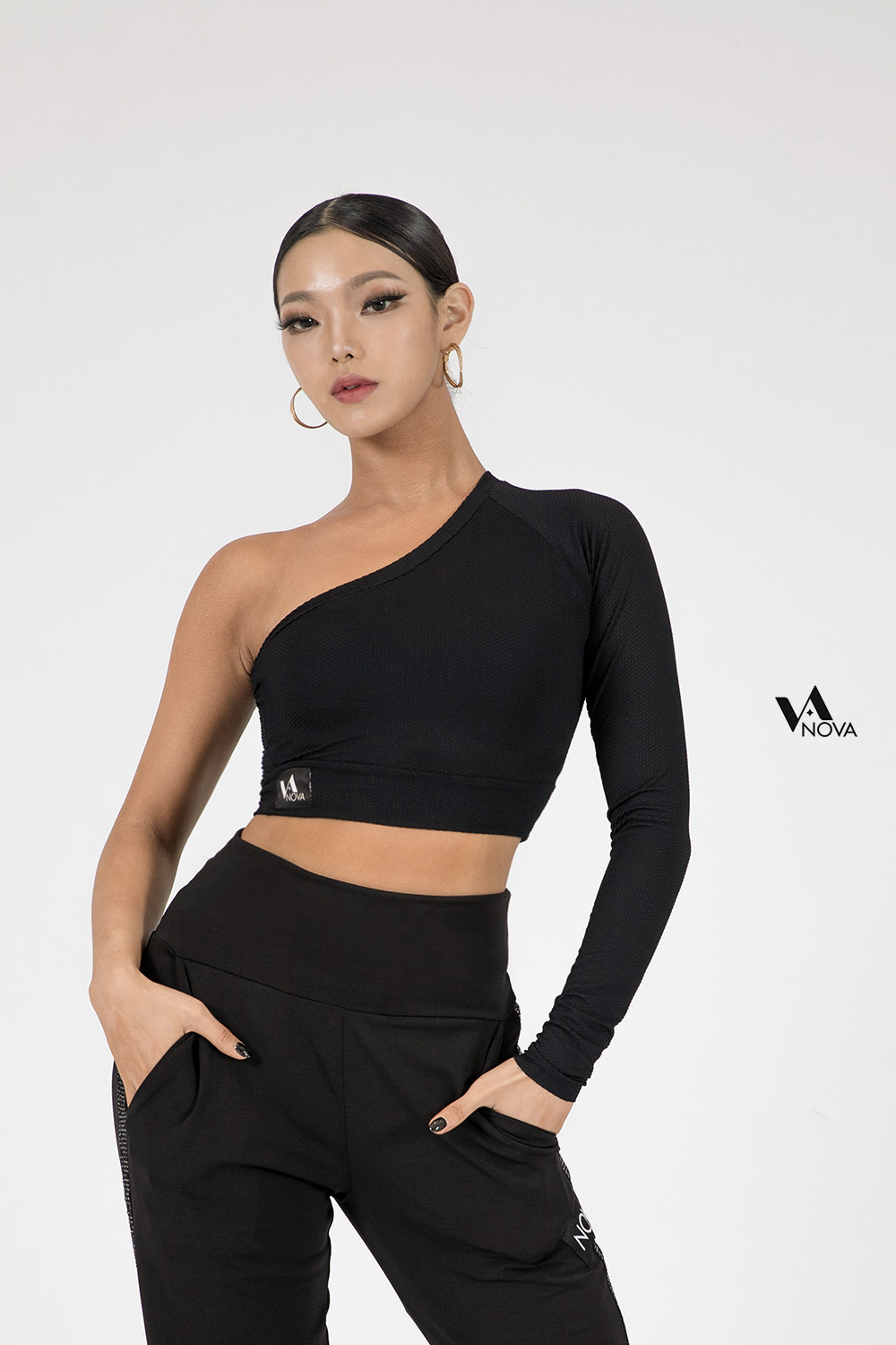 Single Shoulder Cool Span Cropped Top